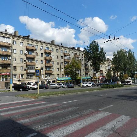 3-Room Apartment Near Inturist On Sobornyi Avenue 156, By Grandhome Zaporizhia Buitenkant foto